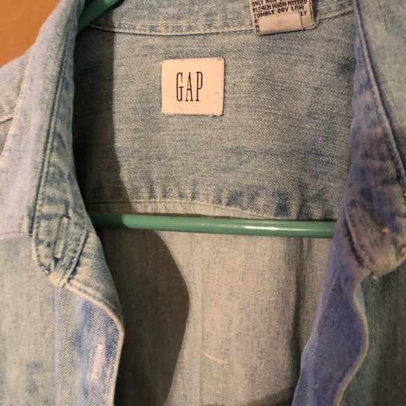 Gap Faded Denim Jacket - Picture 3 of 5